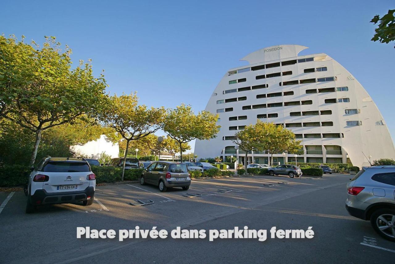 Apartment De 33 M2, Vue Et Bord De Mer, Parking *